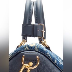 Louis Vuitton Denim Drip Keepall Bandoulière 50 handle gathering strap